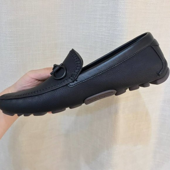NEW Authentic Salvatore Ferragamo Antigua Pebbled Black Leather Driving Loafers main image 4
